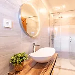 Scenic View - Infra Sauna - Spacious - Mandula Vendeghaz Apartamento Bodrogkisfalud
