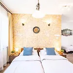 Apartamento Scenic View - Infra Sauna - Spacious - Mandula Vendeghaz