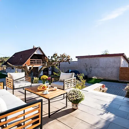 דירה Scenic View - Infra Sauna - Spacious - Mandula Vendeghaz *