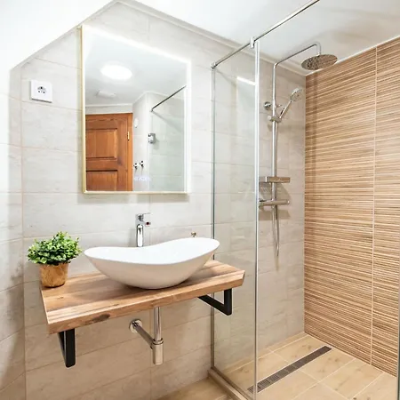 Scenic View - Infra Sauna - Spacious - Mandula Vendeghaz Апартаменты Bodrogkisfalud