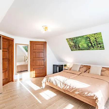 Scenic View - Infra Sauna - Spacious - Mandula Vendeghaz Апартаменты