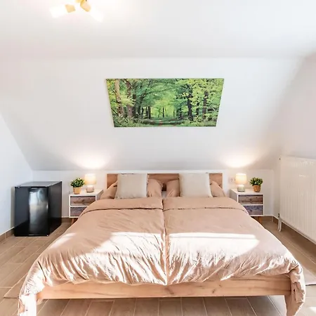 Апартаменты Scenic View - Infra Sauna - Spacious - Mandula Vendeghaz