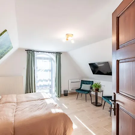 Апартаменты Scenic View - Infra Sauna - Spacious - Mandula Vendeghaz