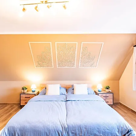 Scenic View - Infra Sauna - Spacious - Mandula Vendeghaz Апартаменты Bodrogkisfalud