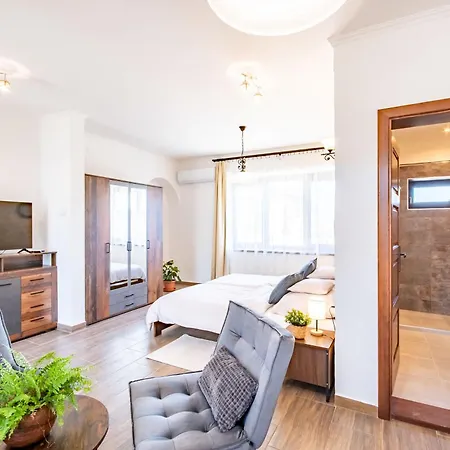 Апартаменты Scenic View - Infra Sauna - Spacious - Mandula Vendeghaz *