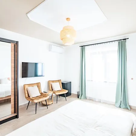 Scenic View - Infra Sauna - Spacious - Mandula Vendeghaz Апартаменты *