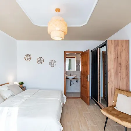 Апартаменты Scenic View - Infra Sauna - Spacious - Mandula Vendeghaz